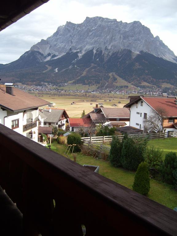 Haus Sonja Lägenhet Lermoos Rum bild